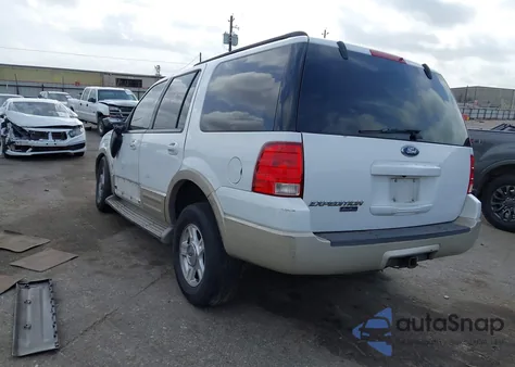 2005 Ford Expedition Eddie Bauer/King Ranch z USA, uszkodzony, nr VIN 1FMPU17515LA15473